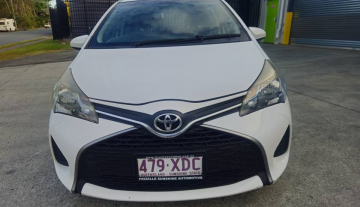 2015 Toyota yaris 5 door automatic hatch 3.jpg